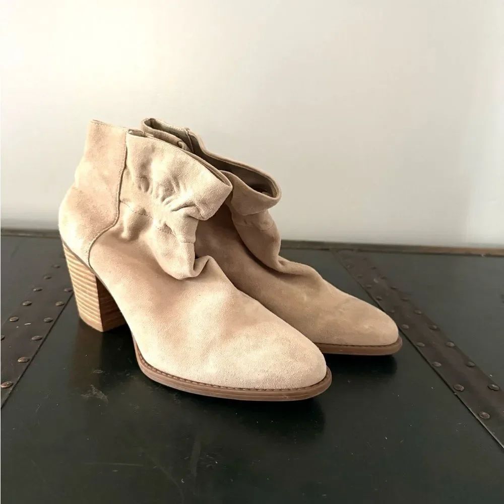 Jessica Simpson Women's Leather Yvette Ankle Boots  Taupe/wedge Heel Size 7.5